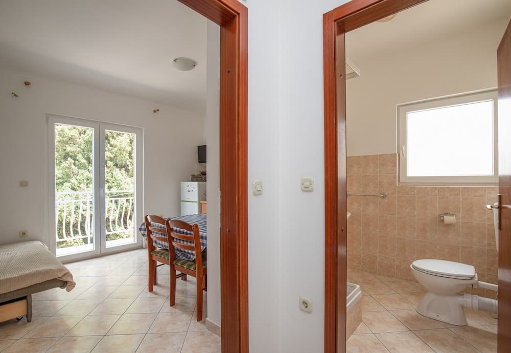 Beachfront Apartment Gaj 9