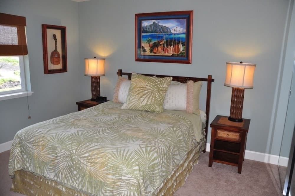 Halii Kai 9g 3 Bedroom Condo by RedAwning