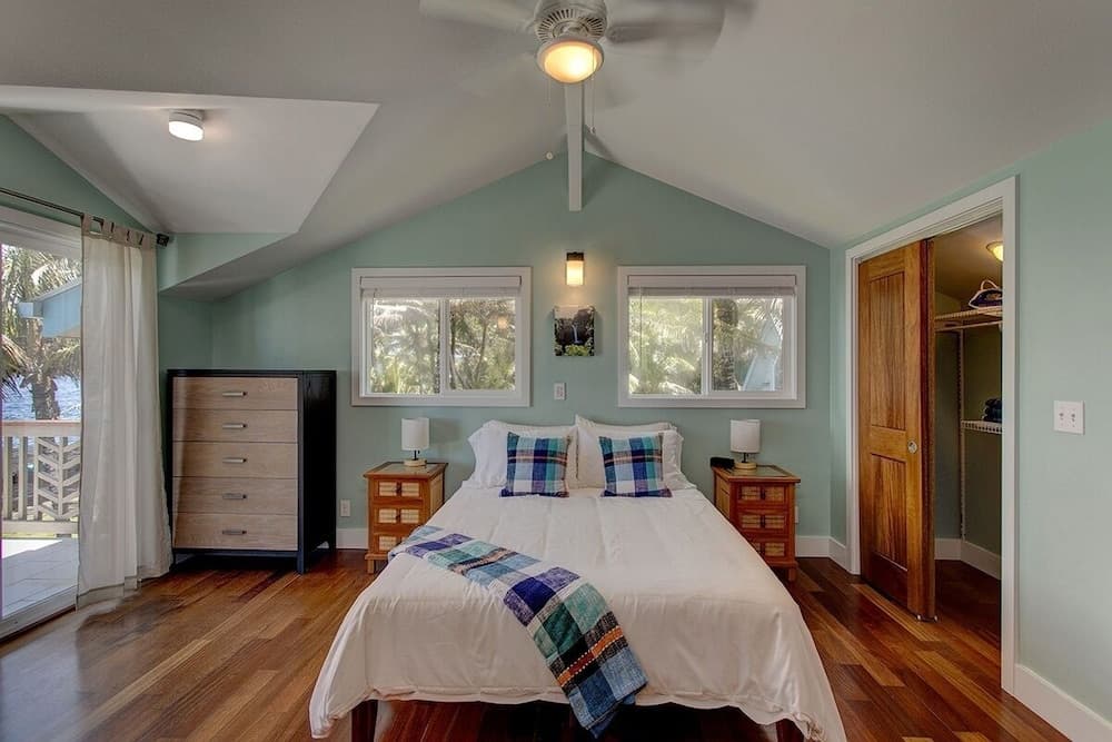 Paradise Ocean View 2 Bedroom Home by RedAwning