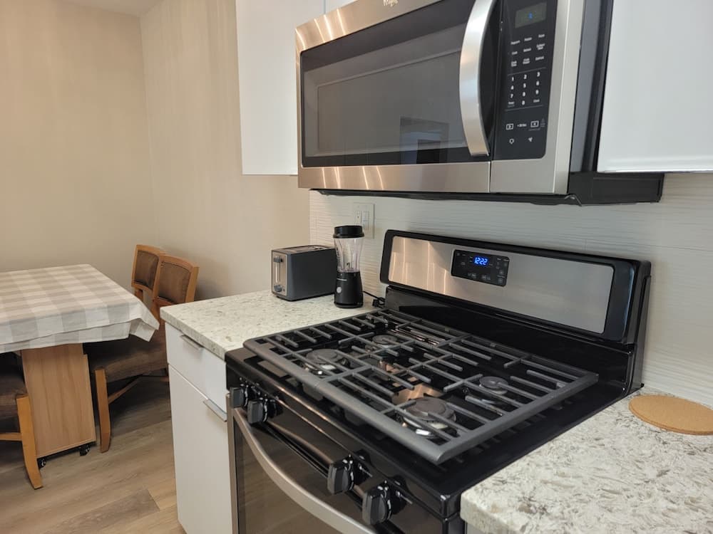 Hollywood Cosmopolitan Apartments