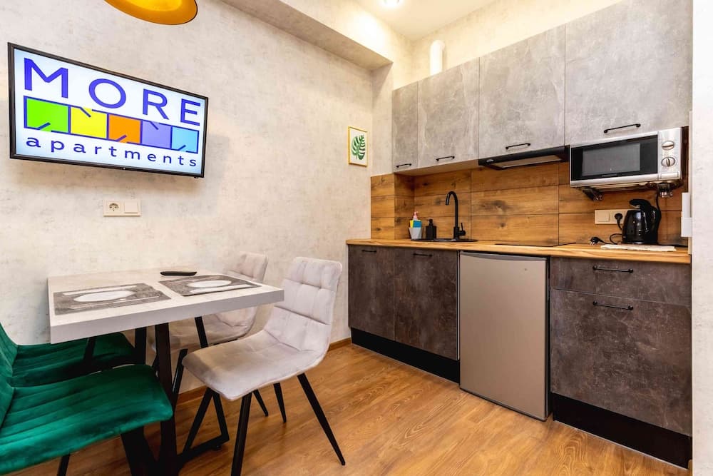 More Apartments na Estonskoy 37 k 11