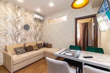 More Apartments na Estonskoy 37 k 11