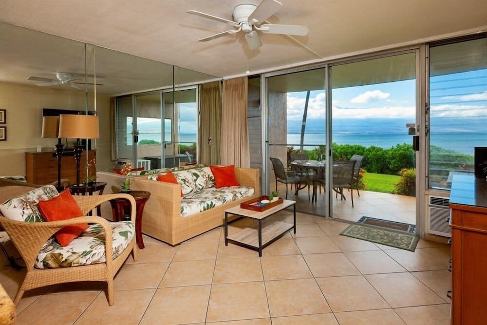 Island Sands 110 1 Bedroom Condo by Redawning