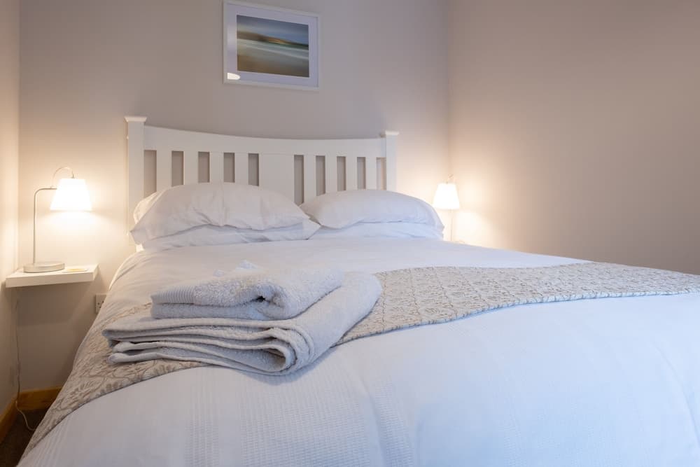 Contemporary One Bedroom Apartment Close To All Amenities In Conservation Area