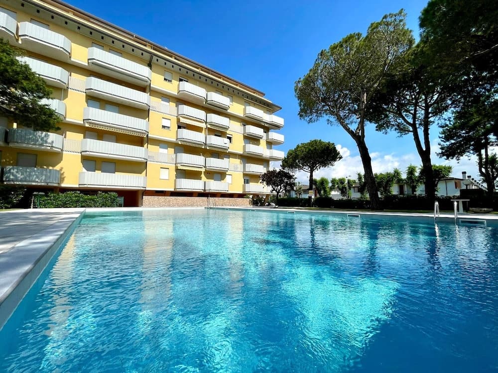 Flat With Excellent Location