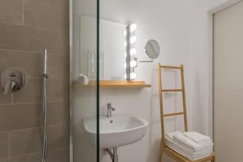 Insula Felix - Deluxe Double or Twin Room With Lake View