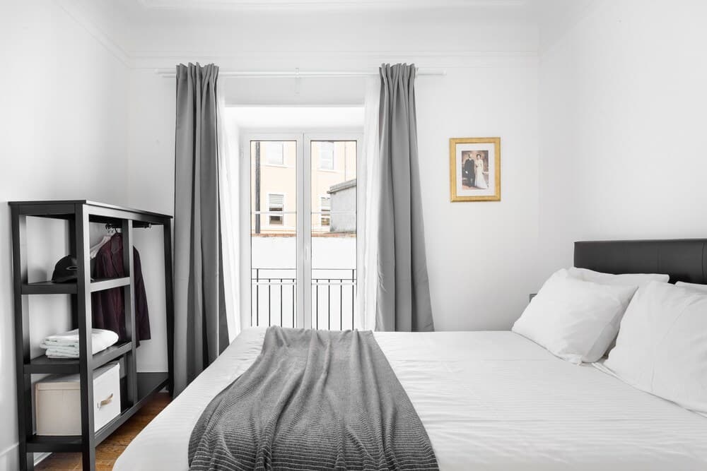 ALTIDO Stunning 4BR Apt w/terrace&seaview in Alfama