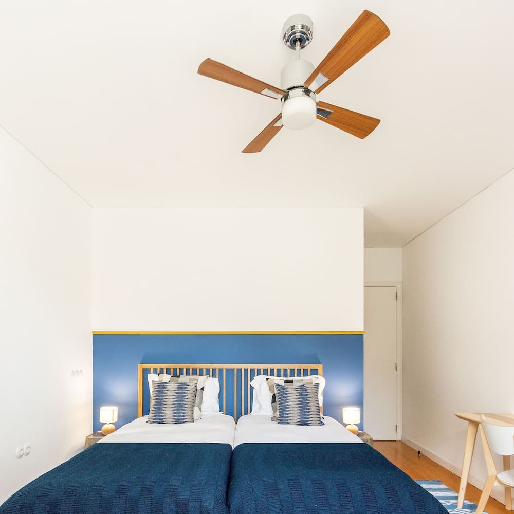 ALTIDO Chiado Self Check-In 2-BR Flat w/Parking