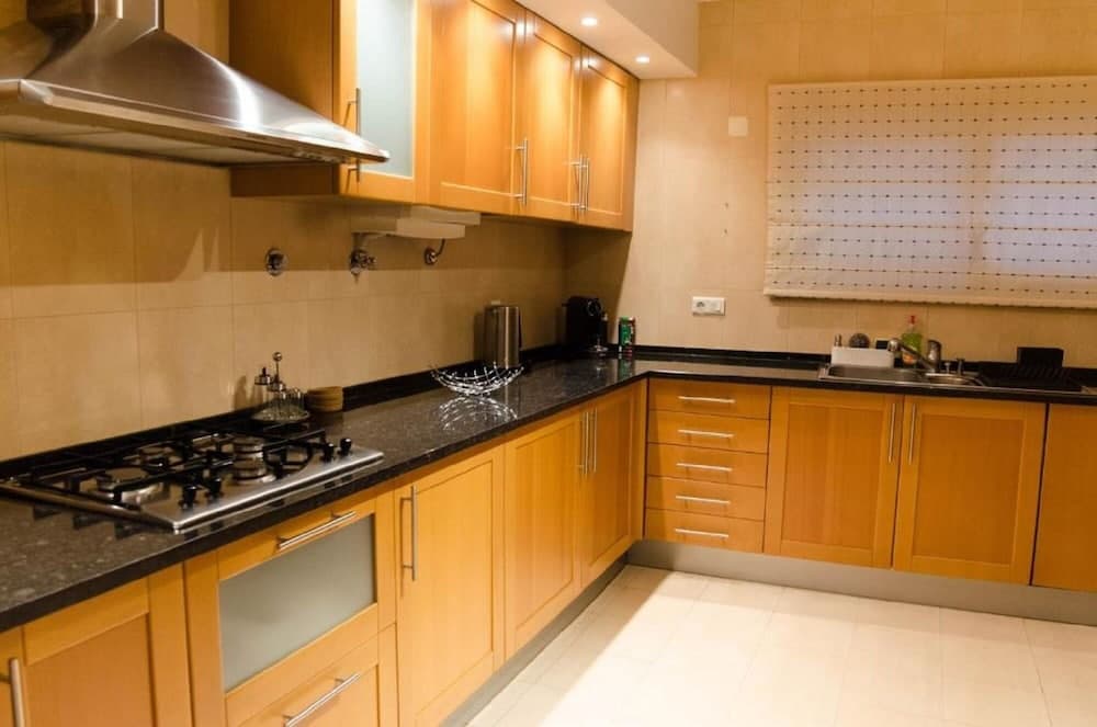 ALTIDO Graca Luminous 2-BR Apartment w/Terrace