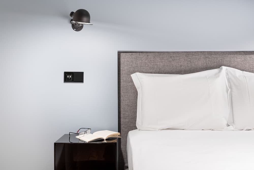 ALTIDO Smart Self Check-In 2-BR Apartment in Porto