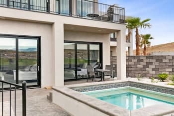 Pitch Perfect by RedAwning