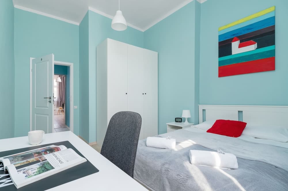 Colorful Apartment Kazimierz by Renters