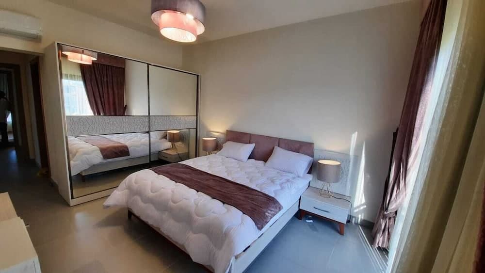 Marassi North Coast Vento View pool