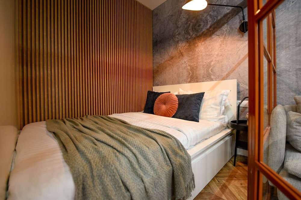 THE BIRD'S STORY. Plaza Residence Studio