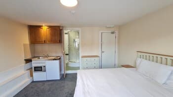 Grace Apartments - Living Rock