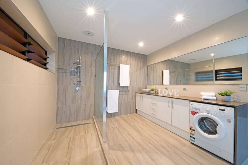 Panorama - Cannonvale