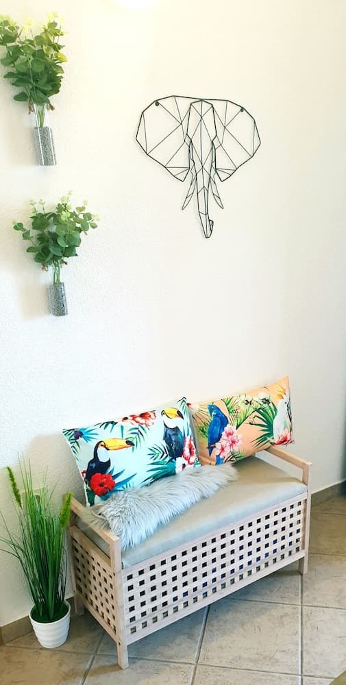 A1- apt With Terrace, Just 3 min Walk to the Beach