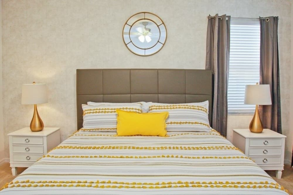 6 Bedroom Pool, Spa & Game Room 6 Villa by Redawning