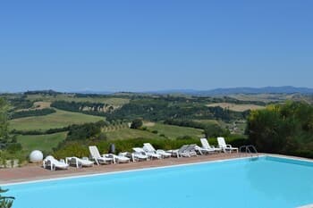 Luxurious Holiday Home With Private Patio, Tuscany, With Panoramic Swimming poo