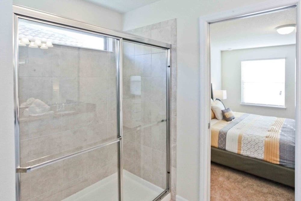 Pool Home & Games In Gated Resort Near Disney! 5 Bedroom Home by Redawning