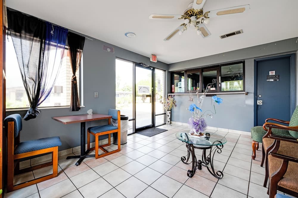 Hotel O Luxury Inn Channelview Baytown I-10