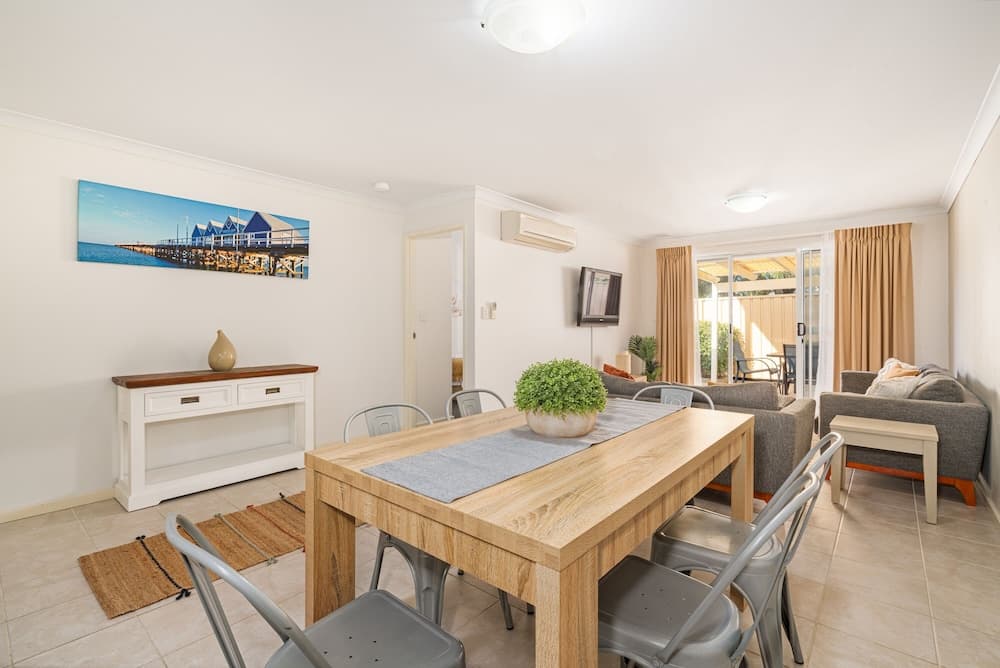 Beachside Breakaway U54 Cape View Resort