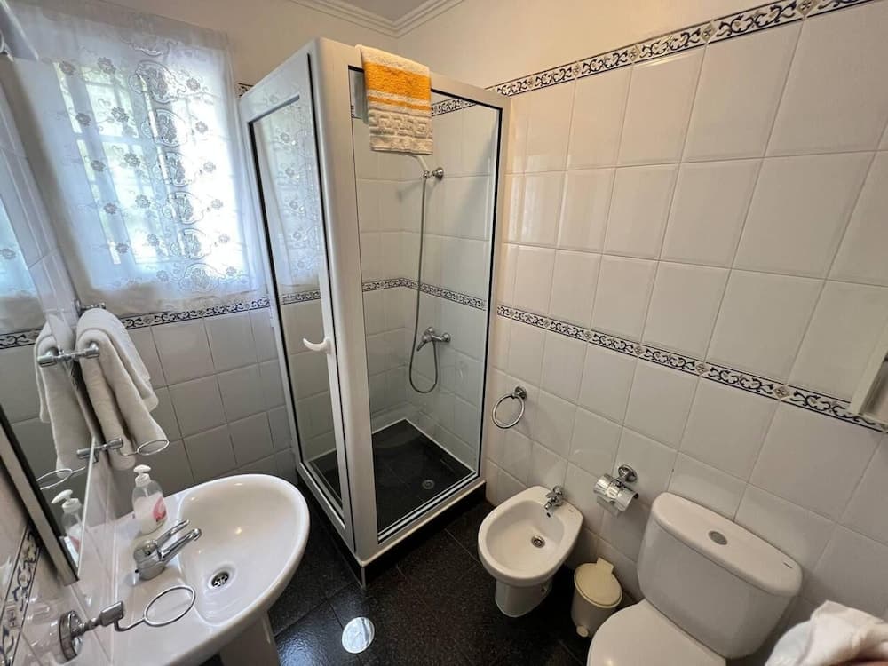 Comfortable 2-bedroom Apartment for Relaxing Stays