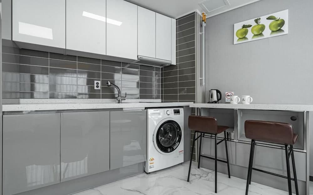 Song Jeong Hotel Blue Castle