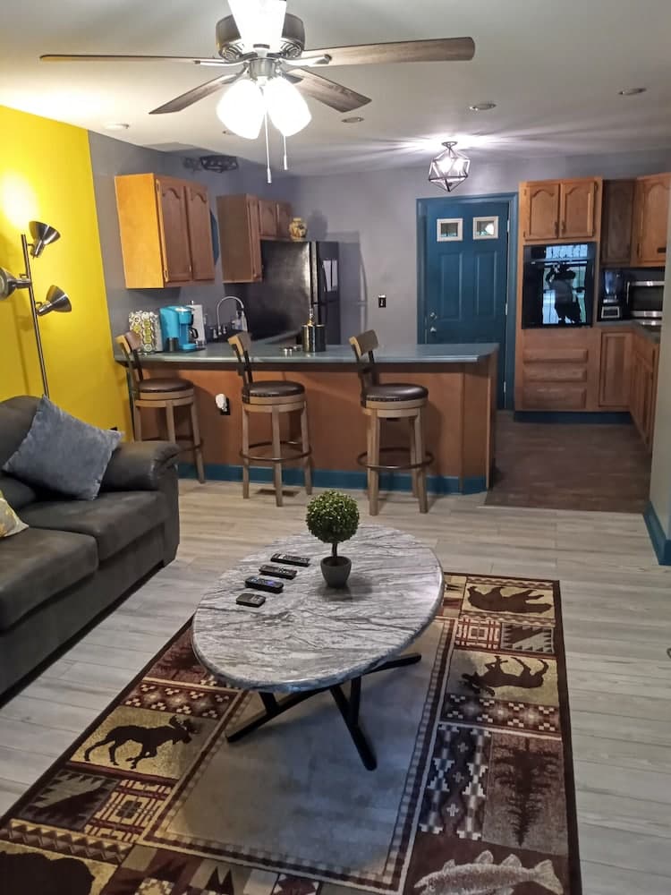 Looking for a Peaceful Getaway Thats Close to the Historical Biltmore House