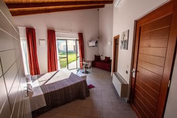 Bright and Spacious Double-room