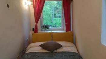 Sandomil Riverbeach Tiny House