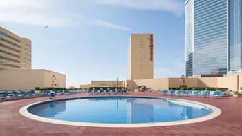 2BR Condo On The Boardwalk w/3 Baths! Cozysuites