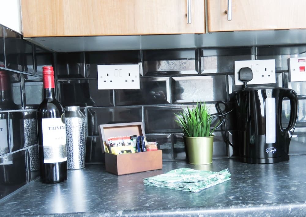 Tudors eSuites Three Bedroom House