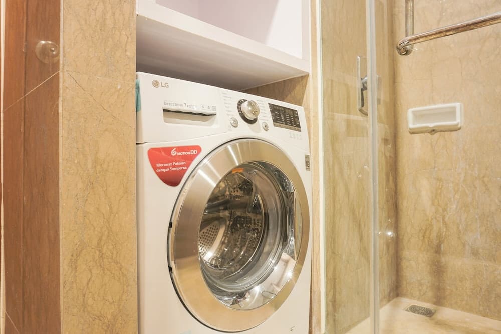 Premium and Spacious Studio Apartment at Capitol Park Residence