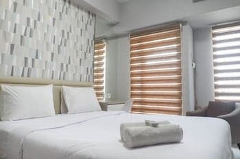 Studio Room Apartment Connected to Mall at Tanglin Supermall Mansion