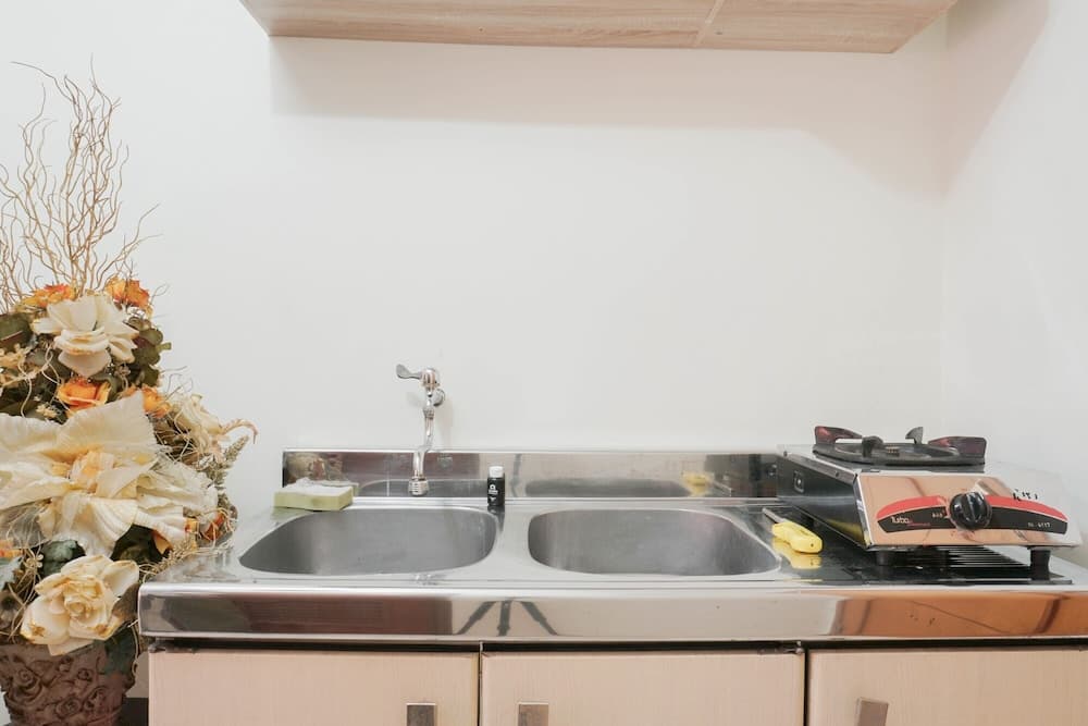 Simply Modern Studio Apartment at Centro City Residence