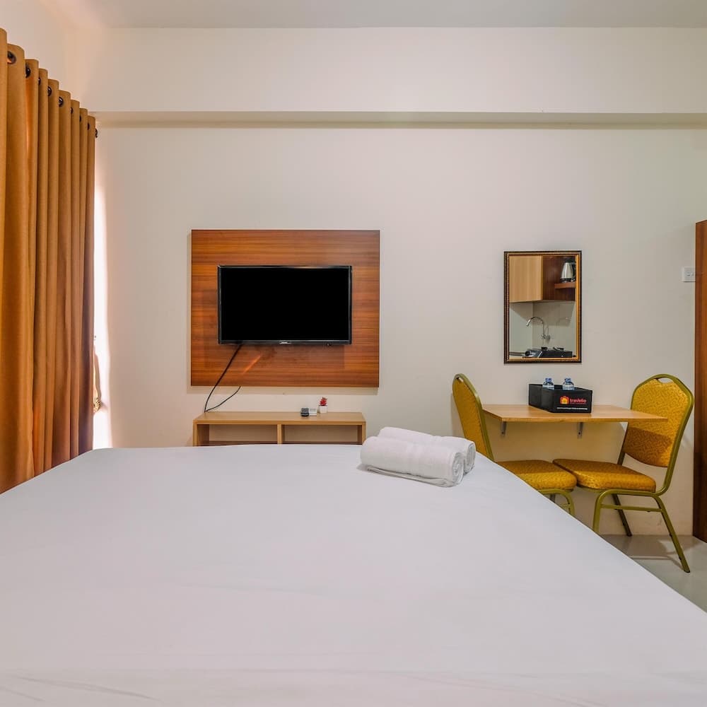 Comfy Studio at Bogorienze Apartment near The Jungle Waterpark