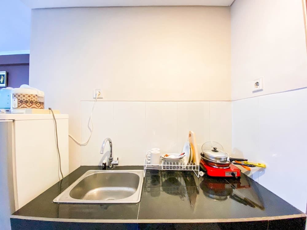 Stylish & Relaxing Studio at Gateway Pasteur Apartment