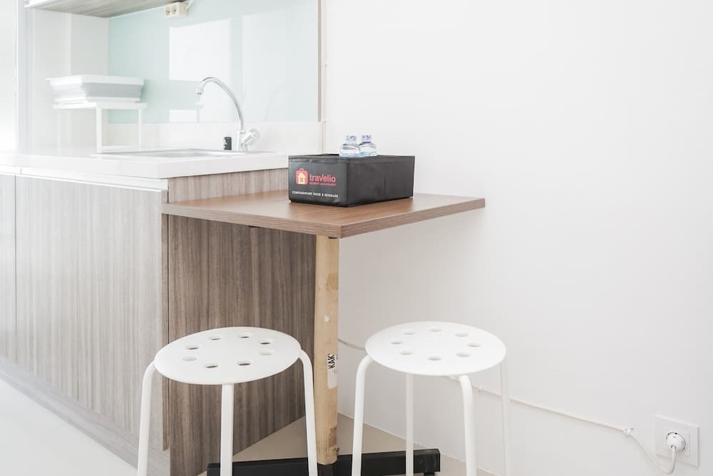 Comfortable 1BR Apartment at Vittoria Residence