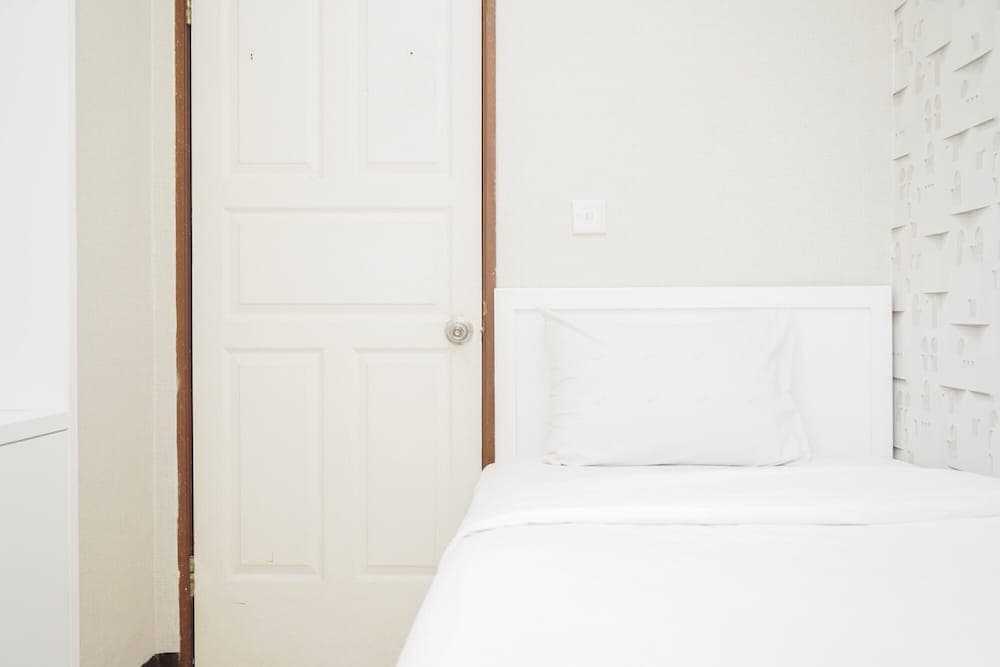 Comfy 2BR High Floor Apartment at Mediterania Palace Residences