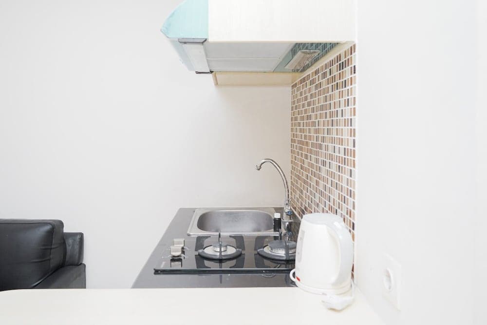 Cozy Room 2BR at 19 Avenue Apartment