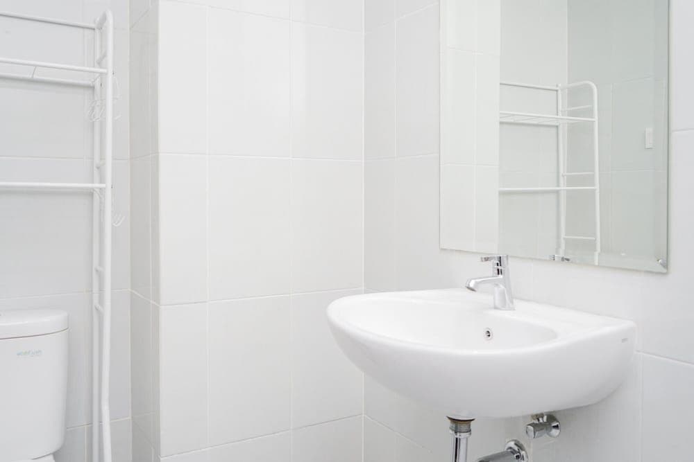 Homey and Cozy Studio Casa De Parco Apartement