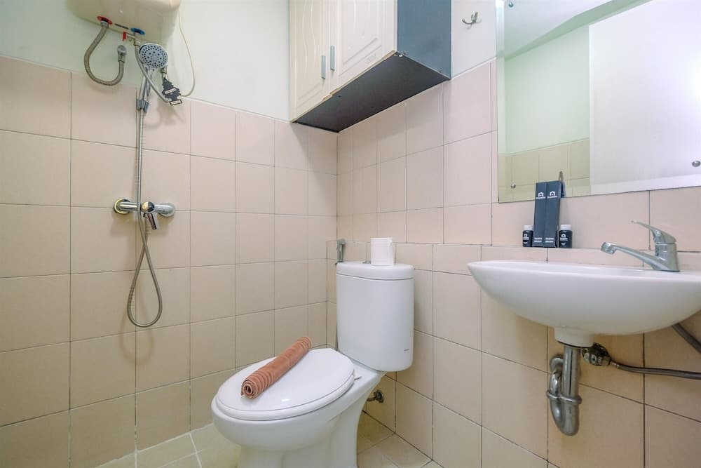 Comfy and Minimalist Studio at Pakubuwono Terrace Apartment