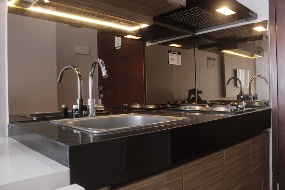 Gorgeous Studio Gateway Pasteur Apartment with Mountain View