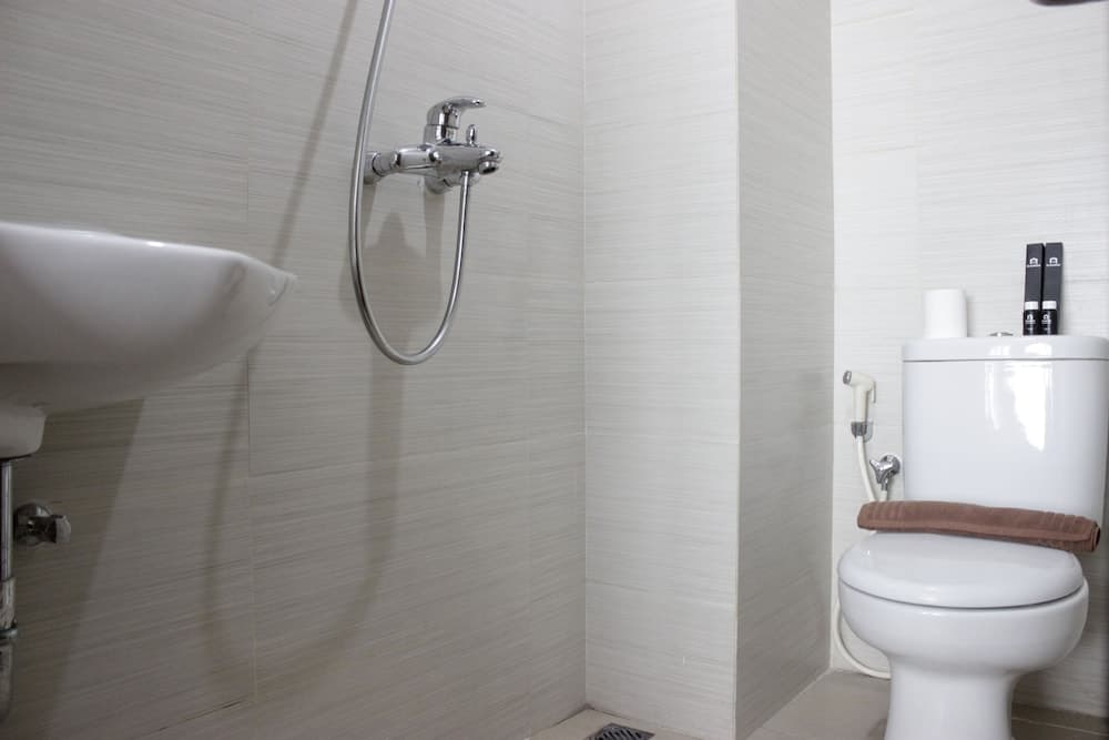 Gorgeous Studio Gateway Pasteur Apartment with Mountain View