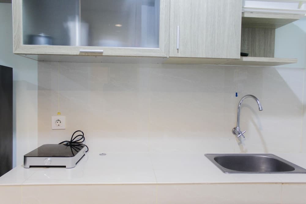 Fully Furnished with Cozy Design Studio Apartment Springwood Residence