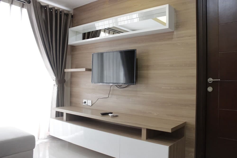 Spacious & Elegant 2BR at Gateway Pasteur Apartment