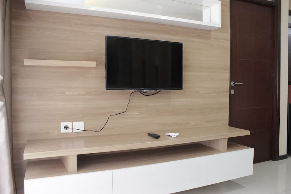 Spacious & Elegant 2BR at Gateway Pasteur Apartment