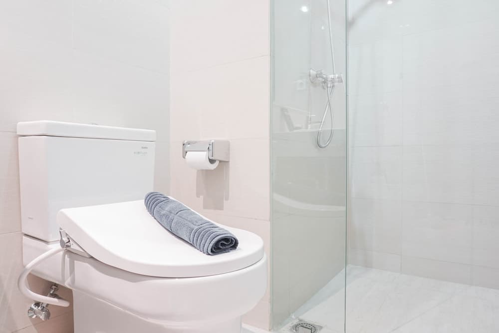 Comfy 1BR Sedayu City Suites Apartment