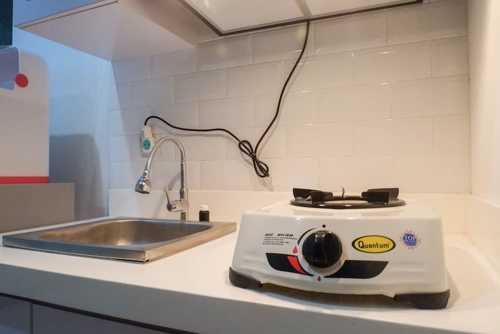 Comfy Studio Apartment Connected to Mall at Benson Supermall Mansion